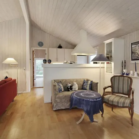 Holiday home Vilmar - 500m From The Sea In Nw Jutland By Interhome Hjorring