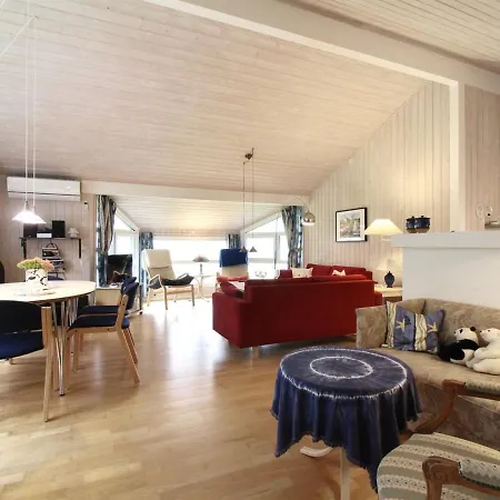 Vilmar - 500m From The Sea In Nw Jutland By Interhome Holiday home Hjorring