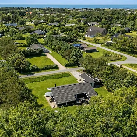 Feriehus Vilmar - 1-2km From The Sea By Interhome Hjørring
